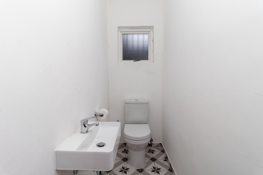 5 Bedroom Property for Sale in Rosebank Western Cape